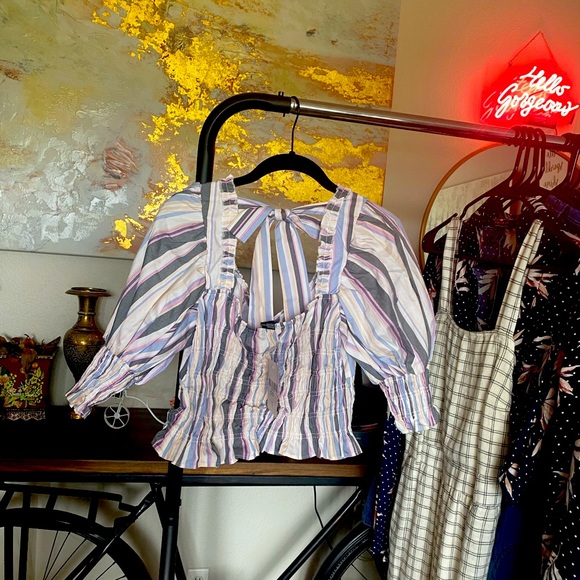 💖Stripped crop top 💖 - Picture 3 of 3